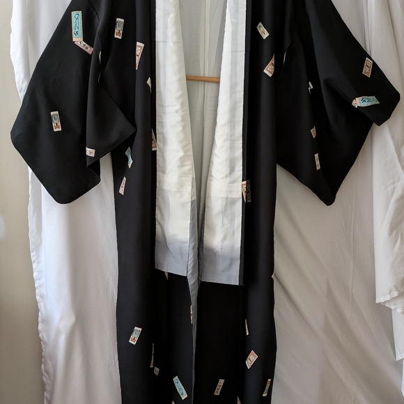 Vintage Kimono - Picture 2 of 8